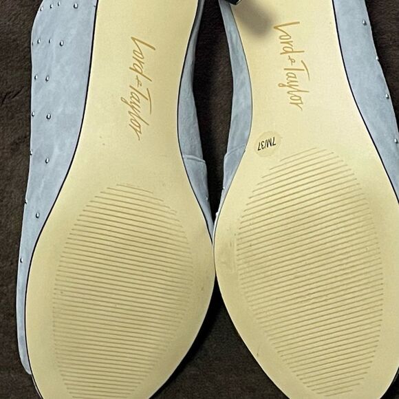 LORD & Taylor grey Genevive peep toe ankle booties size 7 M like new - Picture 9 of 11